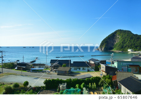 山陰本線の車窓風景 65807646