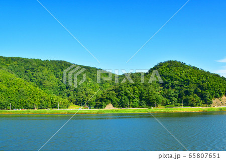 山陰本線の車窓風景 65807651