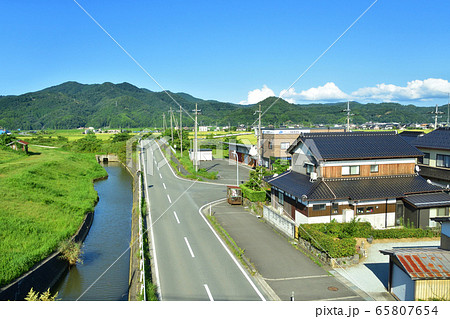 山陰本線の車窓風景 65807654
