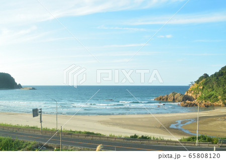 山陰本線の車窓風景 65808120