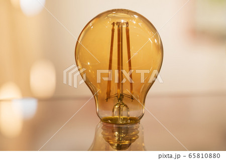 Retro Light Bulb 65810880