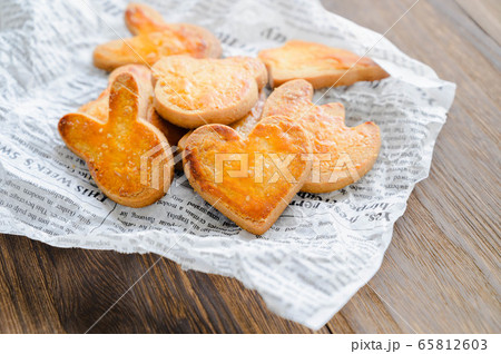 かわいい手焼きクッキー 65812603