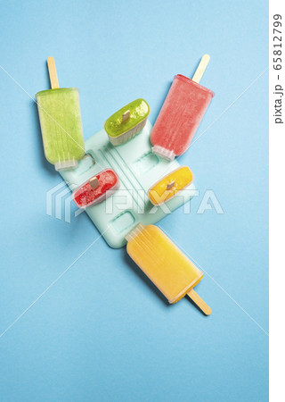Popsicle ice cream homemade with fruits, above Popsicle ice cream homemade with fruits, above 65812799