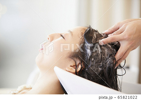 美容師　美容院　美容室 65821022