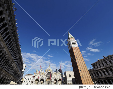 イタリア・ベネチア サンマルコ広場 Piazza San Marco, Venice, Italy イタリア・ベネチア サンマルコ広場 Piazza San Marco, Venice, Italy 65822352