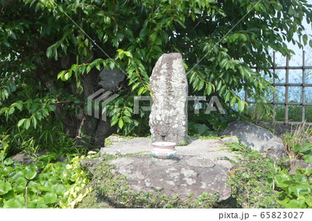 天草四郎時貞の墓碑（原城跡／長崎県南島原市南有馬町乙） 65823027