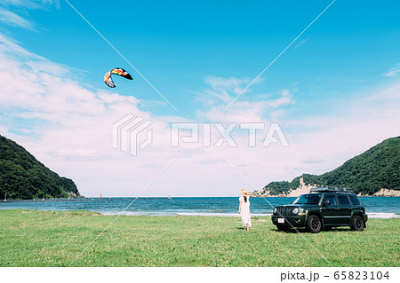 ドライブ　海　青空 65823104