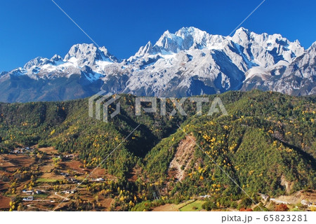 中国 雲南省 玉龍雪山 中国 雲南省 玉龍雪山 65823281