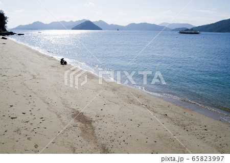元宇品の浜辺の景色 65823997