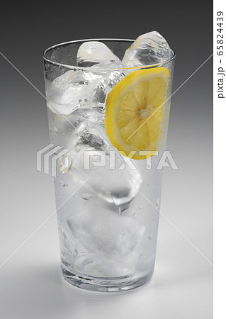 焼酎 ソーダ割り 65824439