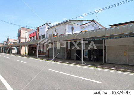 地方都市のシャッター通り 地方都市のシャッター通り 65824598