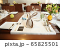 結婚式のテーブルメイク 65825501