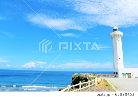 沖縄　宮古島　東平安名崎の灯台 65830453