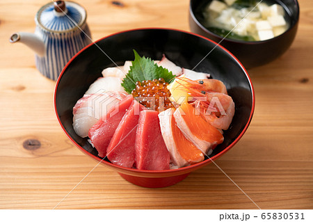 海鮮丼 海鮮丼 65830531