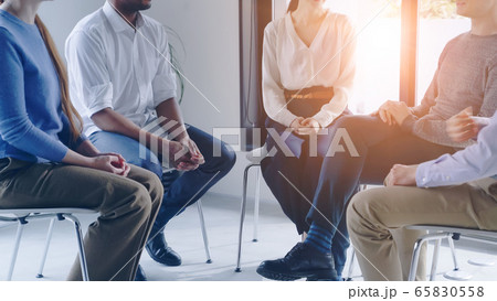 グループディスカッション グループディスカッション 65830558