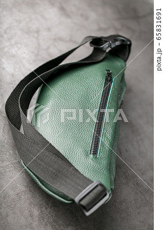 Belt bag made of dark green textured leather, Belt bag made of dark green textured leather, 65831691