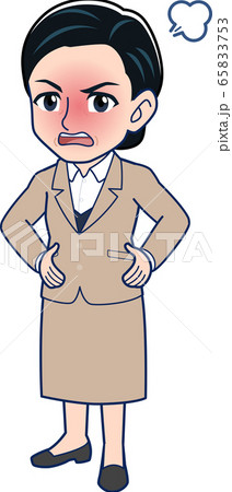 スーツを着た年配女性全身 65833753