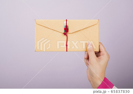 the Korean traditional wrapping cloth, refreshments and greeting card 099 65837830