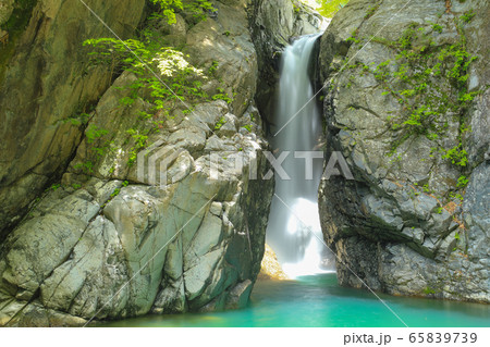 名瀑 一之釜 山梨市 名瀑 一之釜 山梨市 65839739