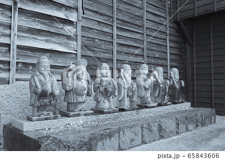 大宝寺の木曽七福神【モノクロ】 塩尻市 大宝寺の木曽七福神【モノクロ】 塩尻市 65843606