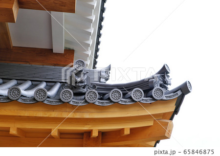 復元された御楼門の屋根瓦 65846875