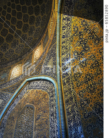 イラン・エスファハーン 「シェイフ・ロトフォッラー・モスク」/ Isfahan, Iran 65852890
