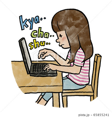 パソコンでローマ字入力の練習をする女の子のイラスト素材
