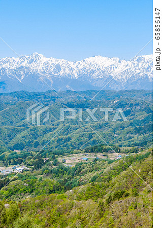 春の虫倉山登山・登山道からの眺め（不動滝コース・柏鉢城コース） 65856147