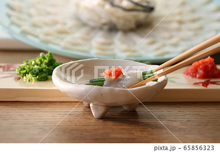 ふぐ刺し 河豚 とらふぐ 赤おろし ふぐ刺し 河豚 とらふぐ 赤おろし 65856323