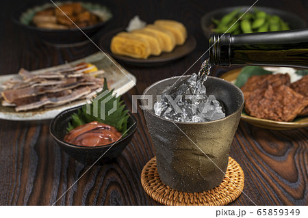 焼酎 オン・ザ・ロック 居酒屋 焼酎 オン・ザ・ロック 居酒屋 65859349