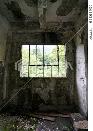 廃墟　新潟県南魚沼郡湯沢町　二居変電所跡 65861939