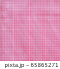 背景素材シリーズ---ピンク生地で、9X9マスで一区切りされた珍しいパターン 65865271