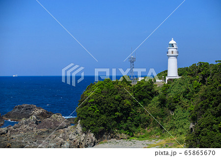 青空に映える潮岬灯台 青空に映える潮岬灯台 65865670