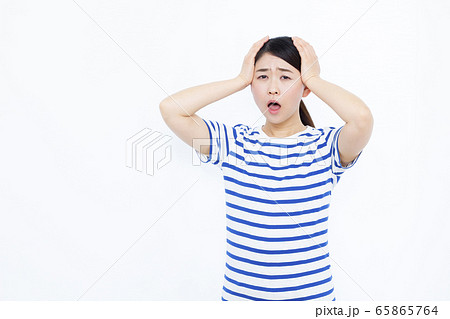 30代女性 65865764