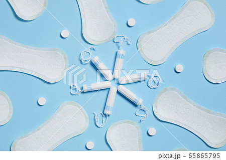 Pattern with white sanitary cotton pads 65865795