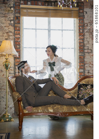 Portrait of female and male in retro fashion and vintage concept 331 Portrait of female and male in retro fashion and vintage concept 331 65868101