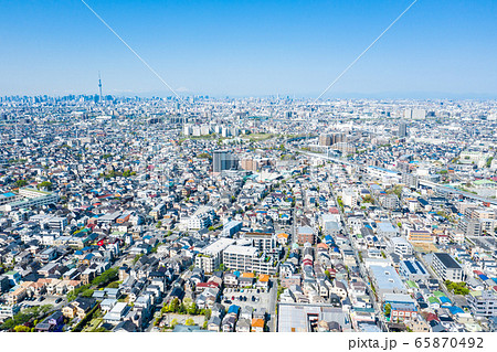 空撮　江戸川上空から都心方向を望む　松戸市 65870492