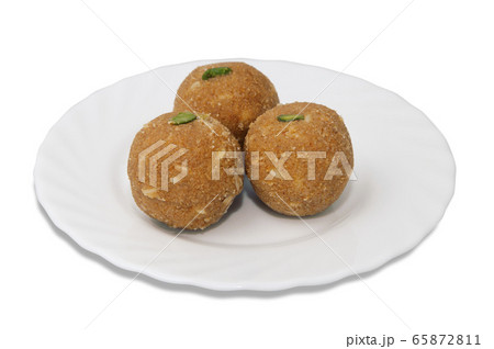 Indian sweets on a plate 65872811