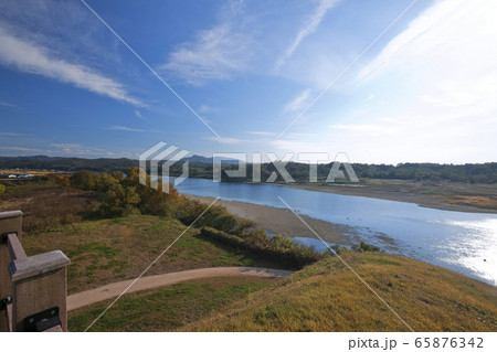 空 野原 川 65876342