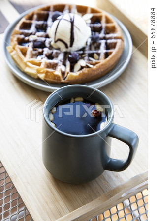 カップ コップ 伝統茶 65878884