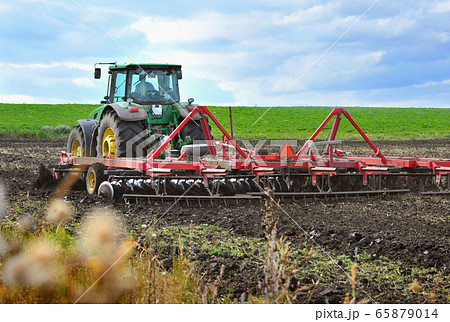 Agricultural work in processing, cultivation Agricultural work in processing, cultivation 65879014