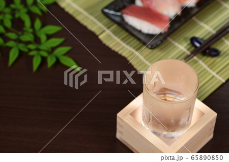 夏の冷酒 日本酒 夏の冷酒 日本酒 65890850
