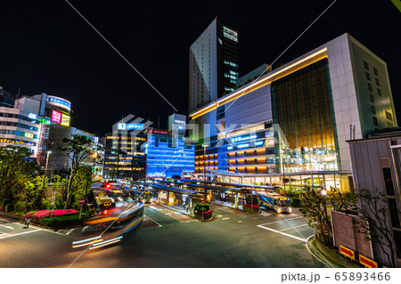 日本の横浜都市景観　緊急事態宣言 きょう全面解除を表明＝5月25日、横浜駅西口 65893466