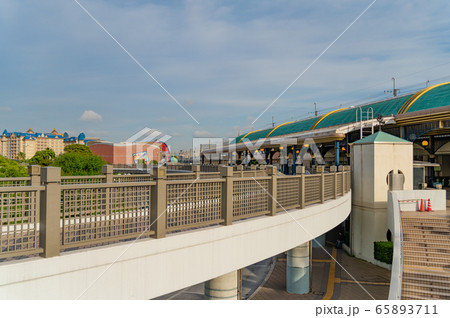 舞浜駅南口風景 65893711