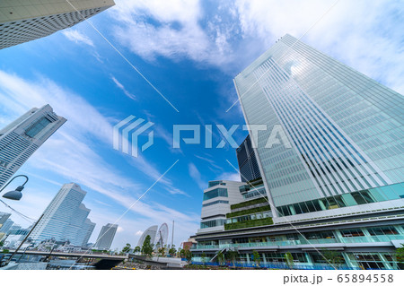 日本の横浜都市景観 横浜市新市庁舎などを望む 日本の横浜都市景観 横浜市新市庁舎などを望む 65894558