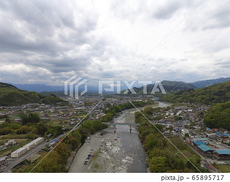 上空から眺めた「親鼻橋」〜ドローンで空撮（埼玉県秩父郡長瀞町長瀞･皆野町下田野） 65895717