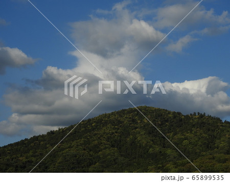 三輪山 新緑 三輪山 新緑 65899535