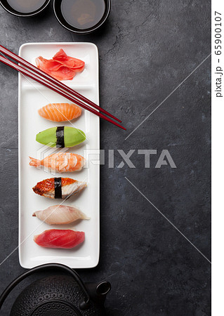 Japanese sushi set 65900107