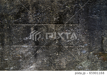 黒いコンクリートの壁面の写真素材