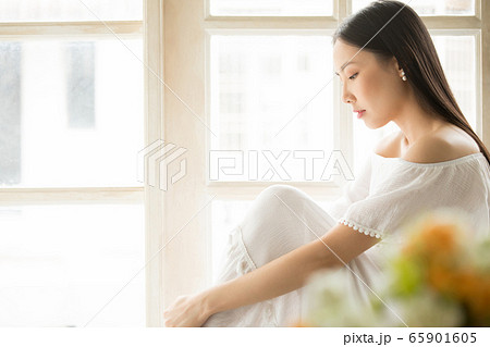 女性　ビューティー 65901605